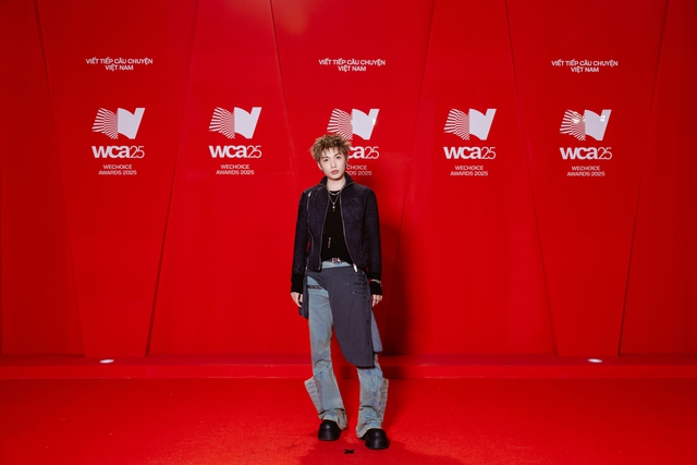 To&agrave;n cảnh si&ecirc;u thảm đỏ WeChoice Awards: Anh T&uacute; - Diệu Nhi t&igrave;nh tứ, Trường Giang, Ho&agrave; Minzy d&agrave;n sao cực khủng quy tụ!- Ảnh 13.