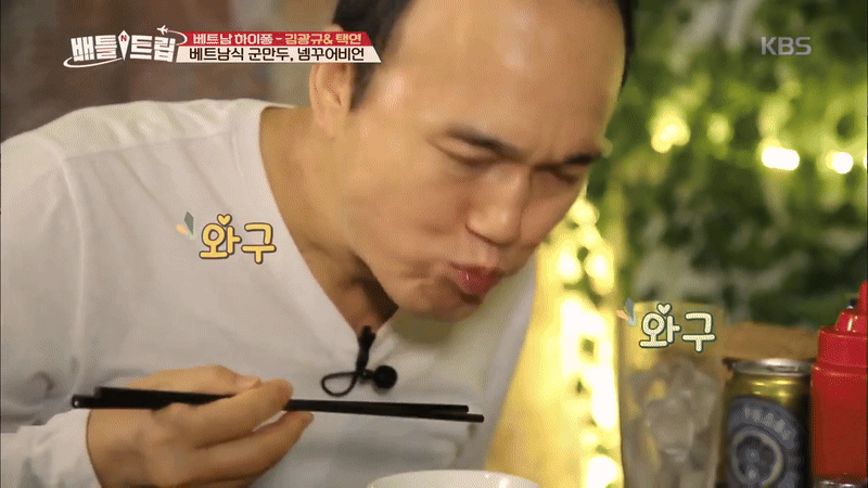 Kh&aacute;ch H&agrave;n thốt l&ecirc;n sau khi thưởng thức m&oacute;n đặc sản Hải Ph&ograve;ng: 