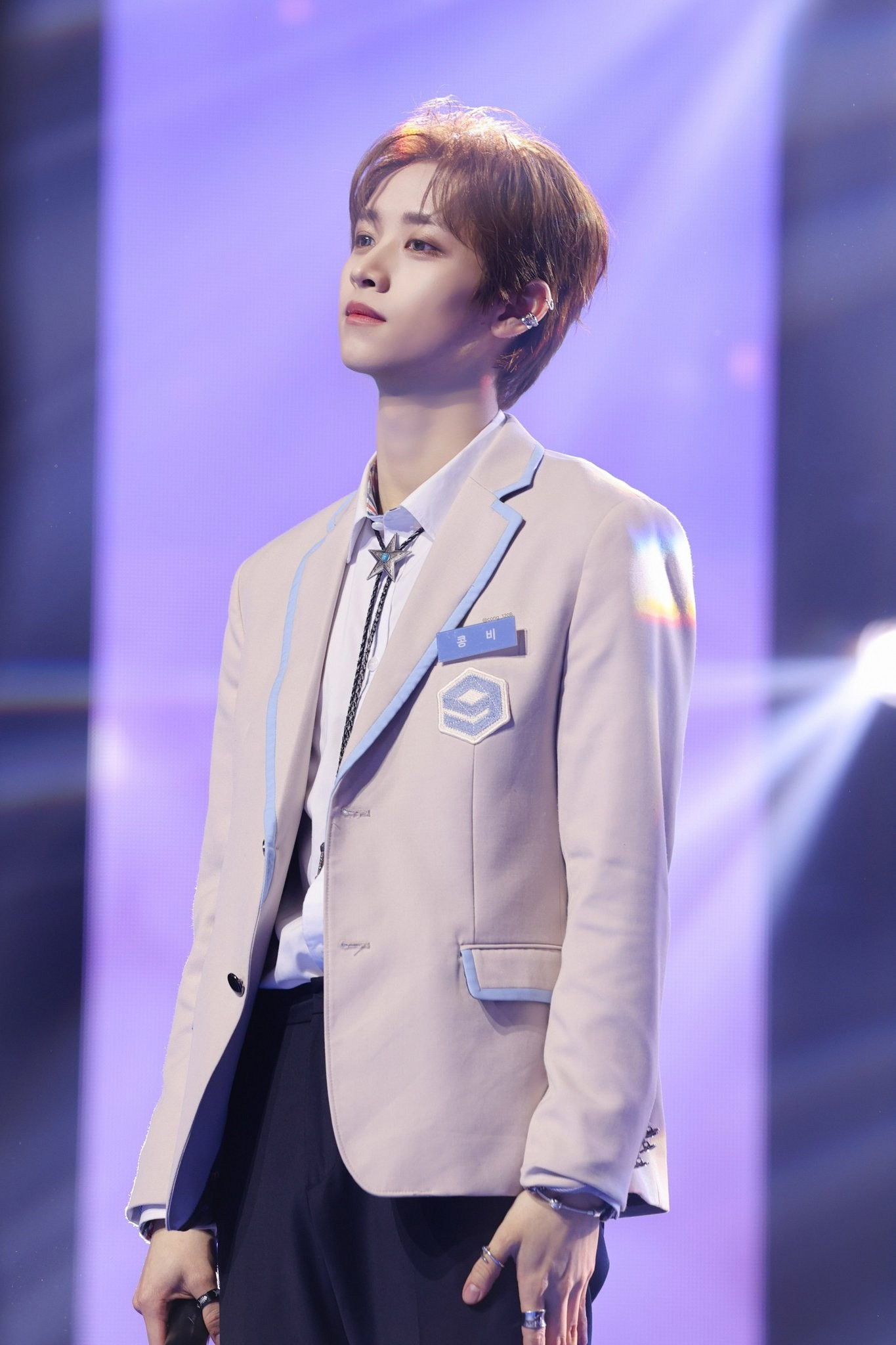 CONGB từ thực tập sinh đến Rising Artist: H&agrave;nh tr&igrave;nh b&ugrave;ng nổ tại WeChoice Awards 2025 - Ảnh 5.