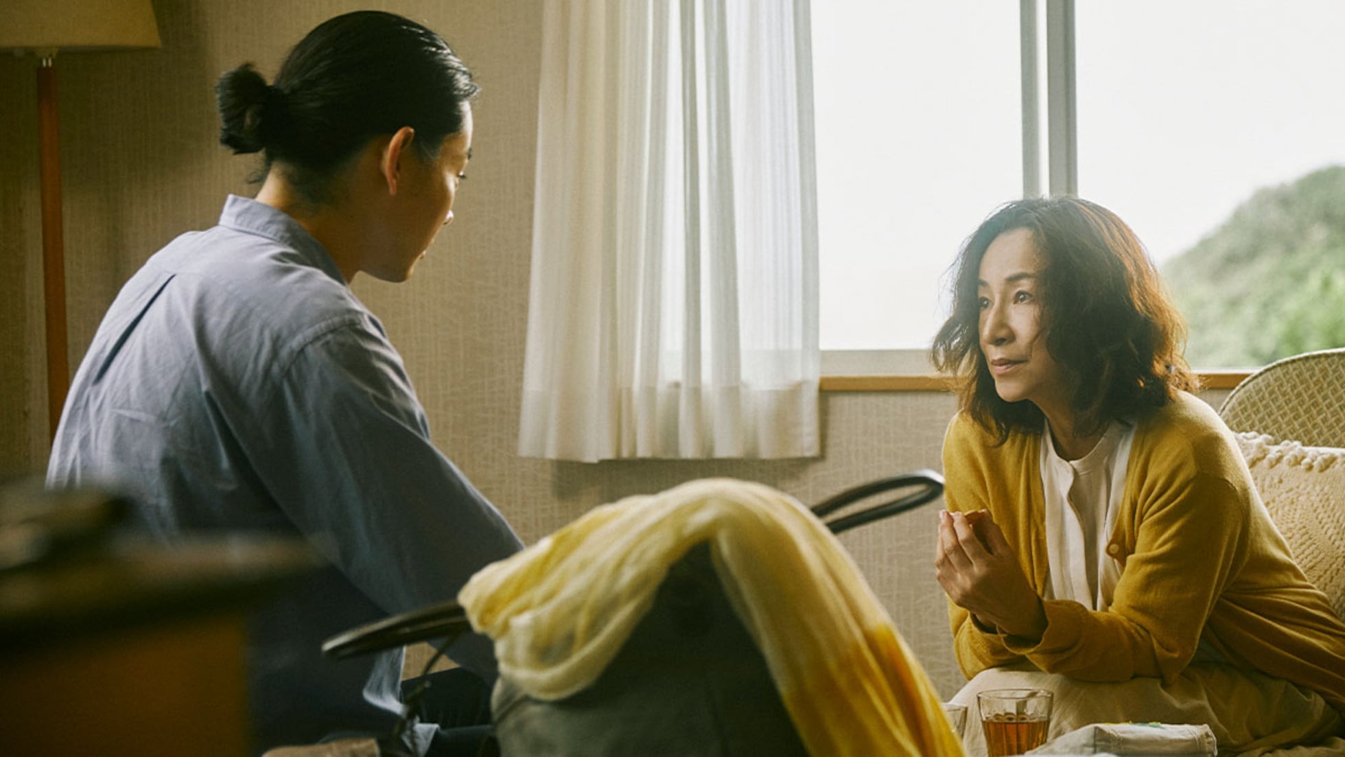 Sang b&ecirc;n kia dốc cuộc đời chợt nhận ra nghịch l&yacute; những đứa trẻ 