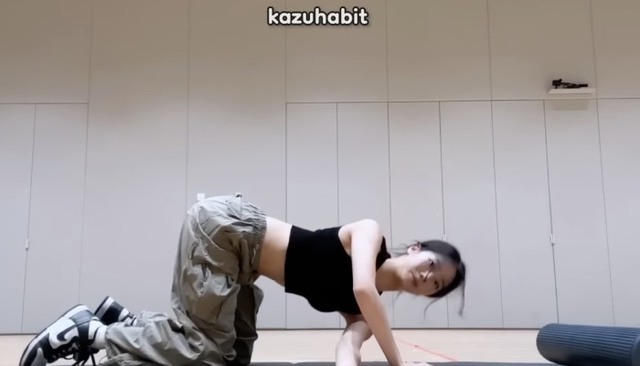 B&agrave;i tập 7 ph&uacute;t l&agrave;m n&ecirc;n cơ bụng đỉnh ch&oacute;p của 