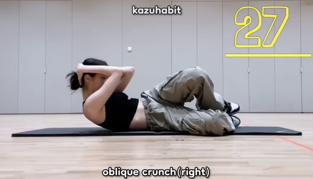 B&agrave;i tập 7 ph&uacute;t l&agrave;m n&ecirc;n cơ bụng đỉnh ch&oacute;p của 