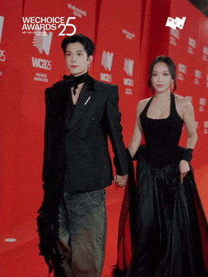 Diệu Nhi v&agrave; Anh T&uacute; g&acirc;y sốt thảm đỏ WeChoice Awards 2025 với khoảnh khắc t&igrave;nh cảm ngọt ng&agrave;o - Ảnh 2.
