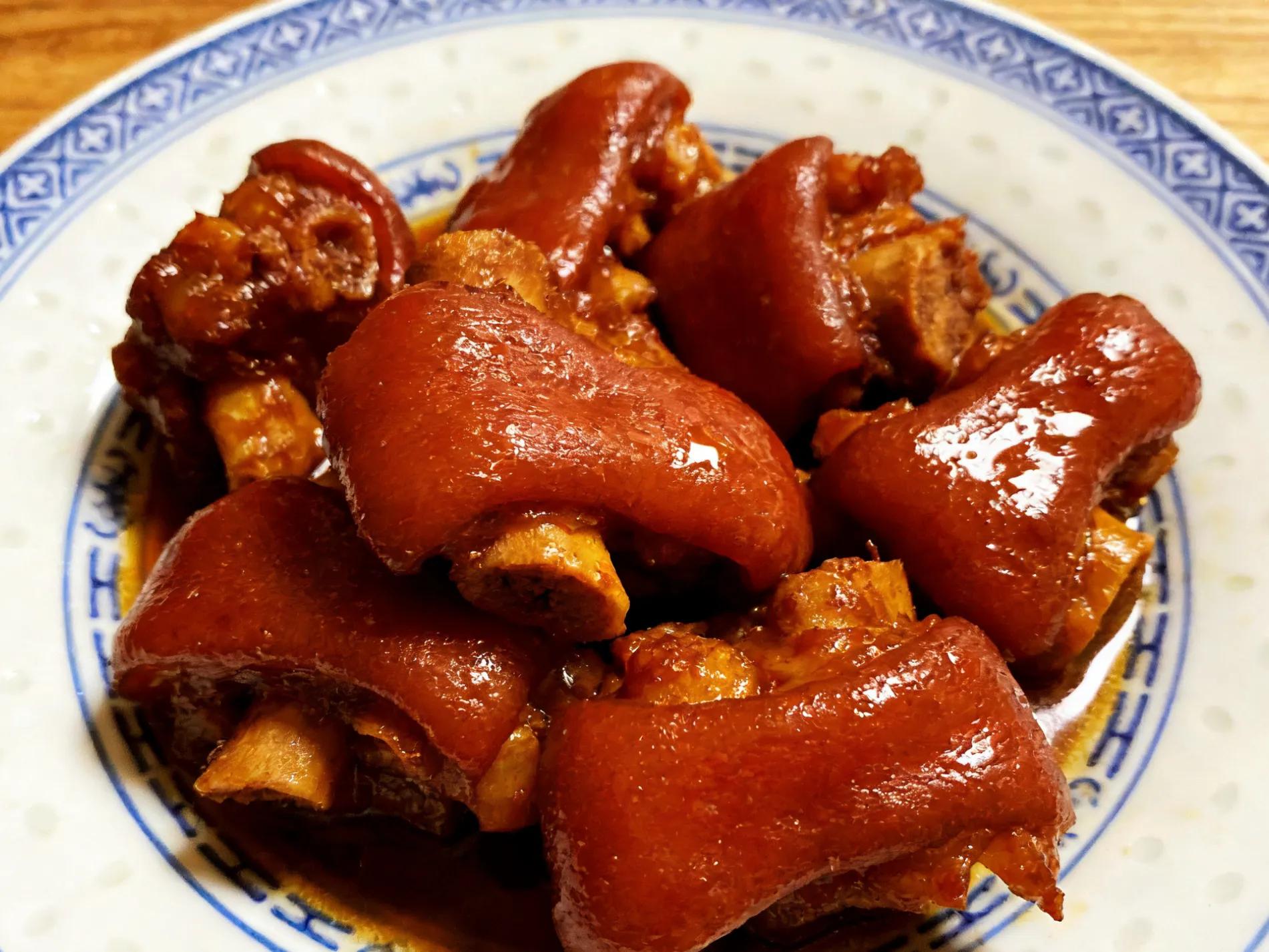 Bữa tối Tất ni&ecirc;n Tết Nguy&ecirc;n đ&aacute;n 2026, h&atilde;y nấu 6 m&oacute;n thịt v&agrave; 4 m&oacute;n rau: C&ocirc;ng thức rất đơn giản v&agrave; mang &yacute; nghĩa tốt l&agrave;nh - Ảnh 2.