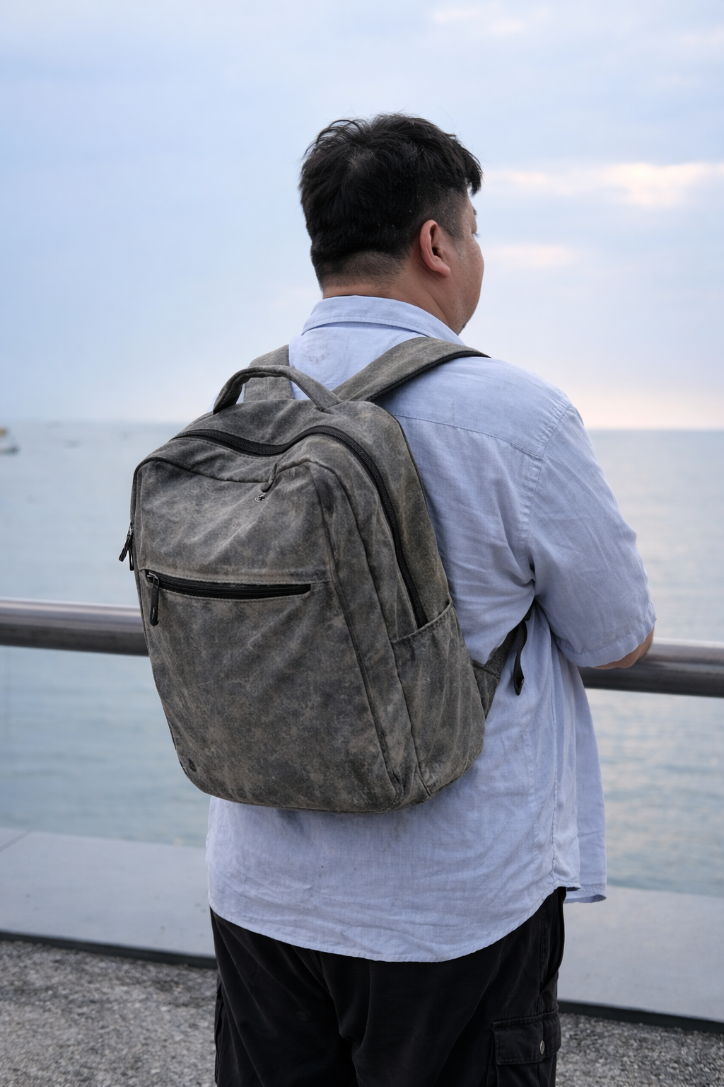 Chồng t&ocirc;i sắp 40 tuổi, v&agrave; x&eacute;t một c&aacute;ch nghi&ecirc;m t&uacute;c th&igrave; c&oacute; nhiều quần &aacute;o anh ấy n&ecirc;n vứt ngay lập tức- Ảnh 9.