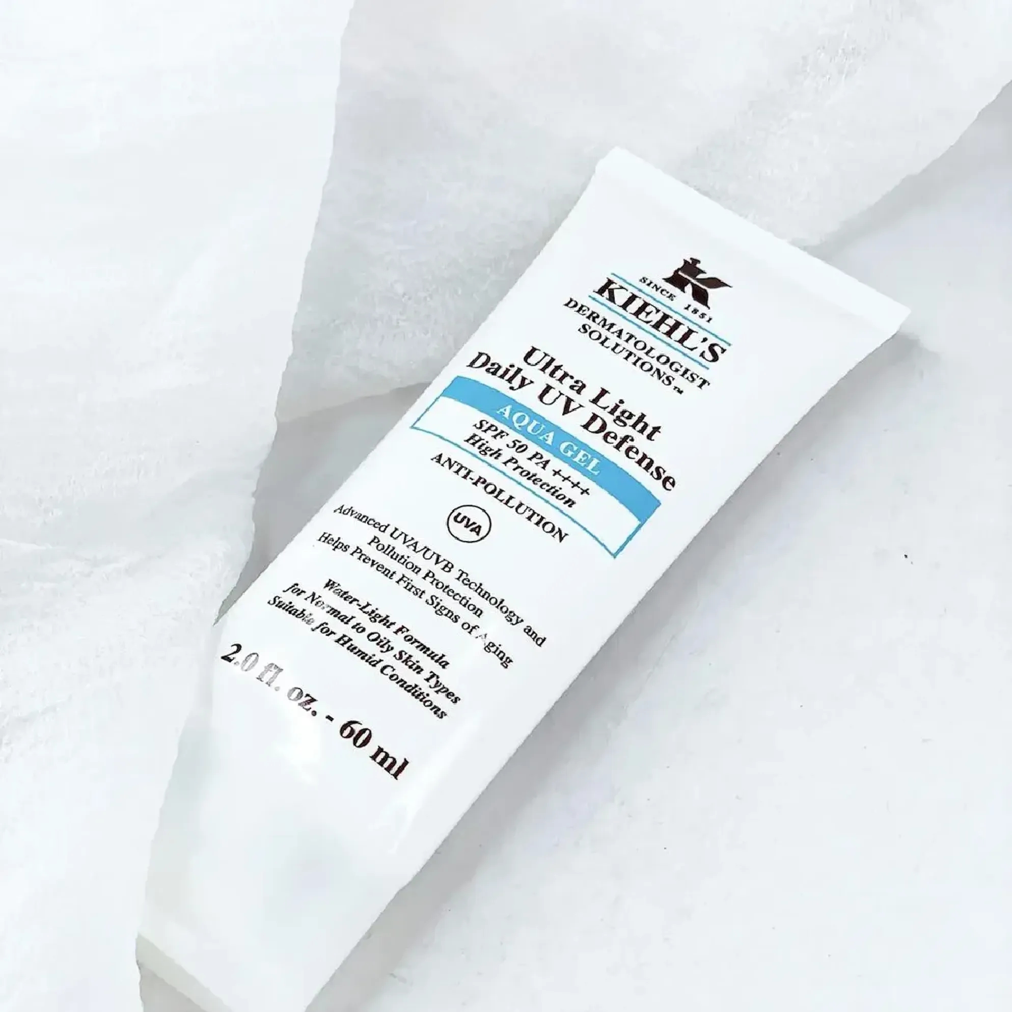 5 Kem chống nắng l&yacute; tưởng cho da dầu trong thời tiết xu&acirc;n h&egrave; 2026Điều chị em cần biết trong thời tiết xu&acirc;n h&egrave;: 5 kem chống nắng l&yacute; tưởng d&agrave;nh cho da dầu - Ảnh 2.