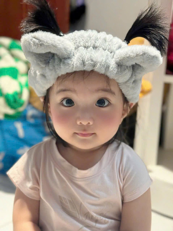 Phan Hiển khoe gen trội cực phẩm của con g&aacute;i &uacute;t Lisa, netizen 