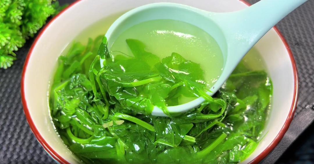 Th&aacute;ng Ba, nấu 2 m&oacute;n canh để giải độc gan, nu&ocirc;i dưỡng gan v&agrave; th&uacute;c đẩy ti&ecirc;u h&oacute;a - Ảnh 2.