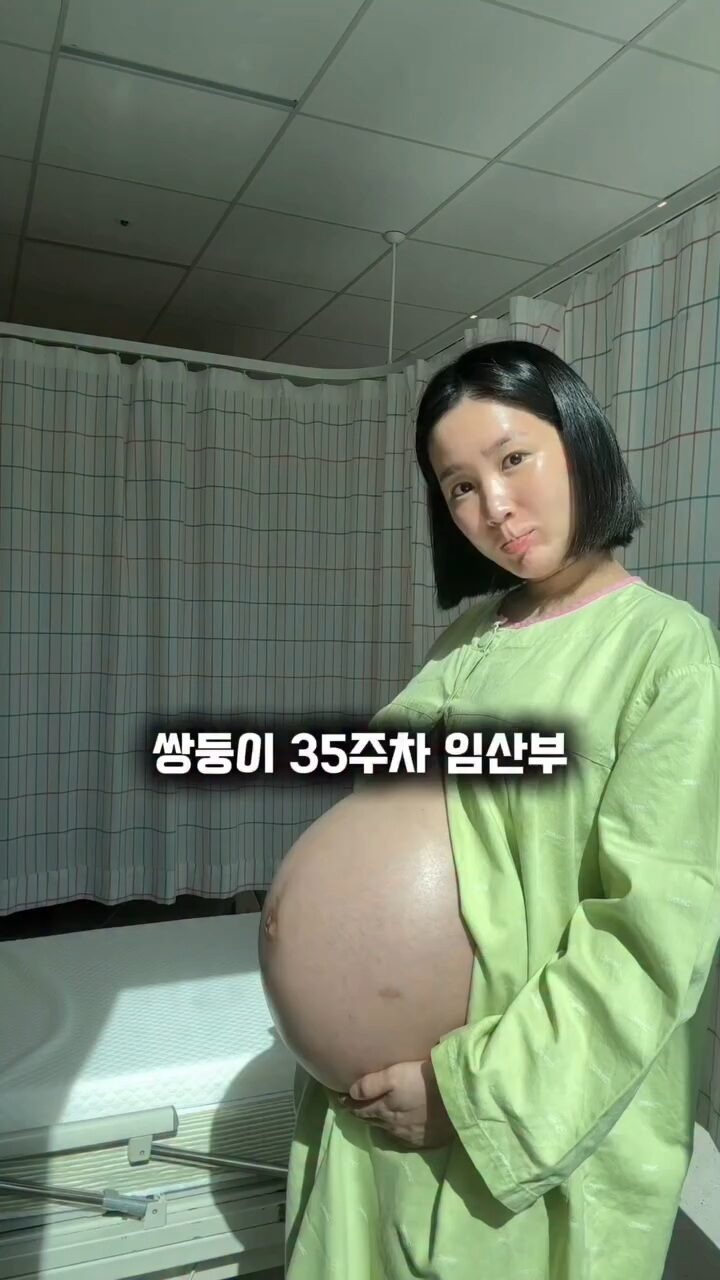 ChoA Crayon Pop vượt qua ung thư cổ tử cung để hạ sinh cặp sinh đ&ocirc;i khỏe mạnh - Ảnh 1.