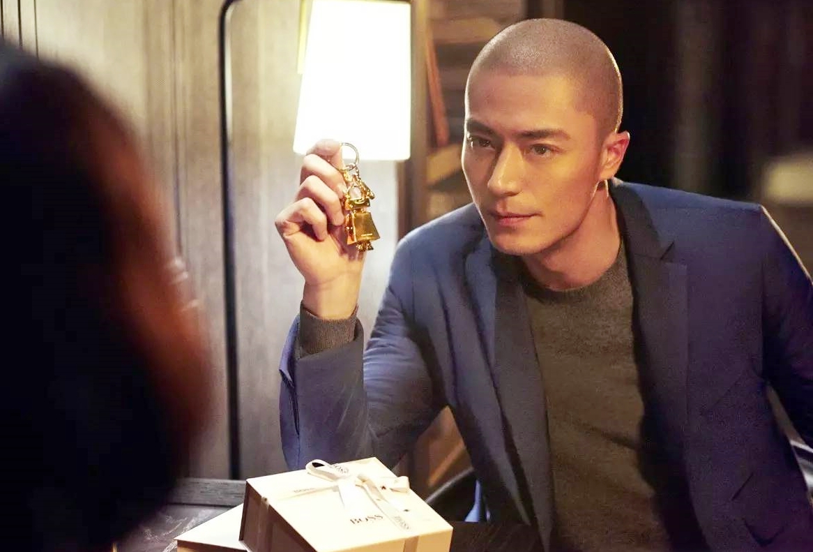 Hoắc Kiến Hoa cạo trọc đầu và những bí mật phía sau ấn tượng từ hậu trường - Ảnh 11. Hoắc Kiến Hoa cạo trọc đầu và những bí mật phía sau ấn tượng từ hậu trường - Ảnh 11.