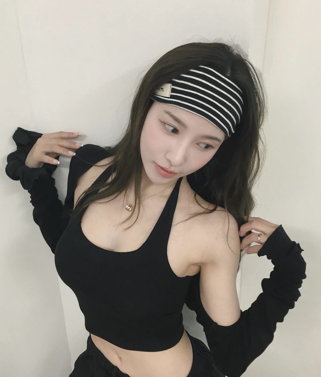 Hot girl H&agrave;n giảm 1-2kg mỗi th&aacute;ng nhờ th&oacute;i quen tắm độc đ&aacute;o- Ảnh 4.