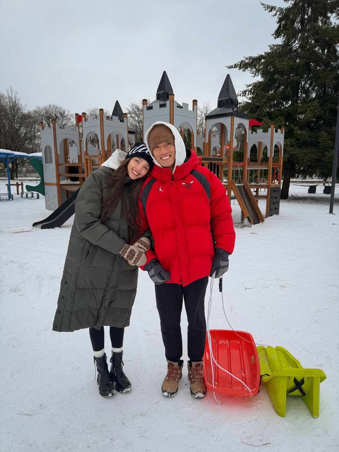 B&ugrave;i Tiến Dũng đưa vợ mẫu t&acirc;y về nh&agrave; ngoại, nhan sắc mẹ vợ 