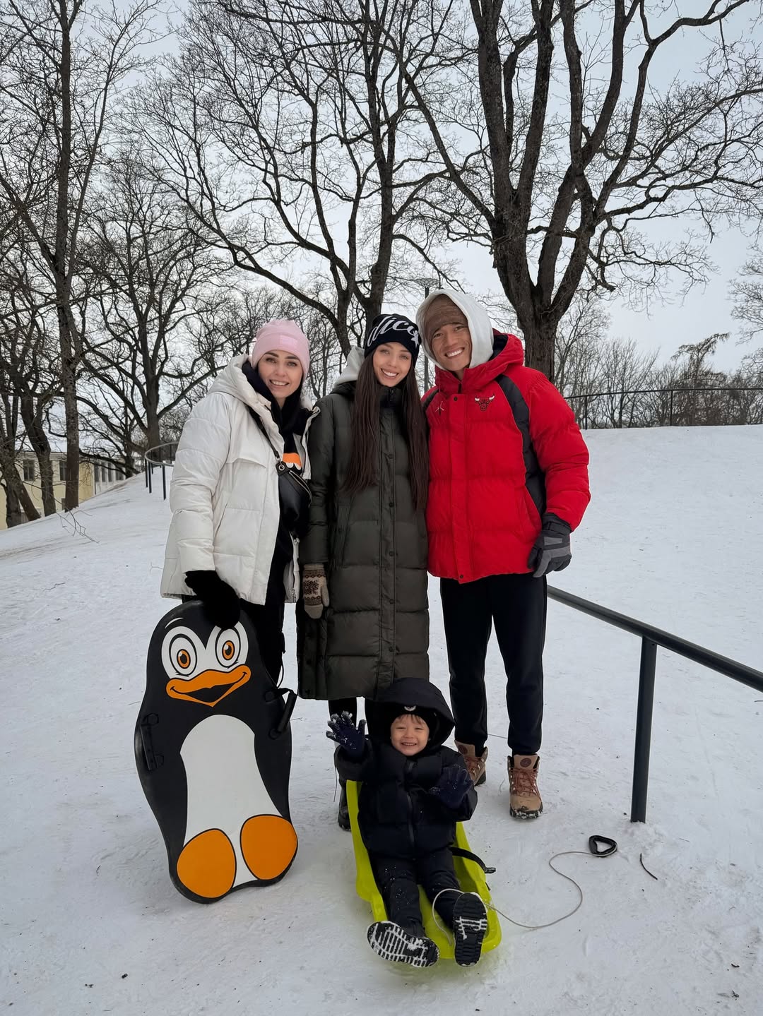 B&ugrave;i Tiến Dũng đưa vợ mẫu t&acirc;y về nh&agrave; ngoại, nhan sắc mẹ vợ 