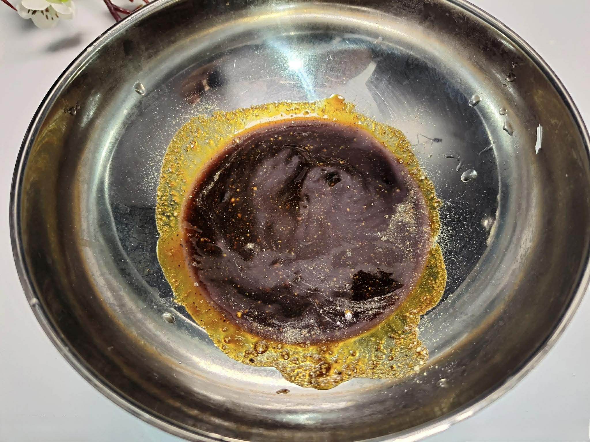 Mua ngao v&agrave; thịt b&ograve; nấu m&oacute;n ăn m&agrave; chỉ cần mở nắp, hương thơm ng&agrave;o ngạt lan tỏa, cả nh&agrave; ăn hết veo trong nh&aacute;y mắt - Ảnh 1.