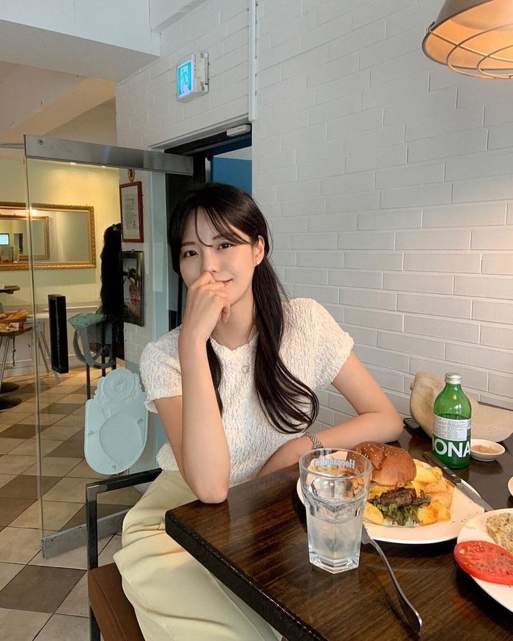 Đến 30 tuổi t&ocirc;i mới biết một th&aacute;ng m&igrave;nh thực sự cần bao nhi&ecirc;u tiền để sống - Ảnh 1.