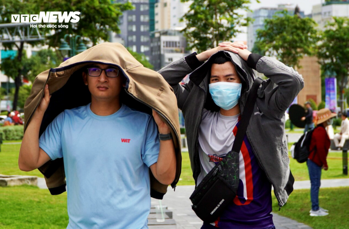 Dự b&aacute;o thời tiết 12/3/2026: Miền Bắc lạnh, miền Nam nắng n&oacute;ng cục bộ - Ảnh 1.