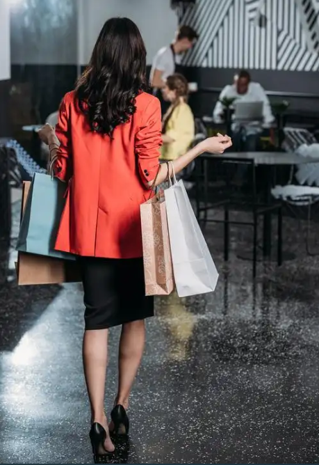 Nh&acirc;n vi&ecirc;n hợp đồng lừa đảo 51 người , chiếm đoạt 52 tỷ đồng mua nh&agrave; t&aacute;i định cư - Ảnh 2.