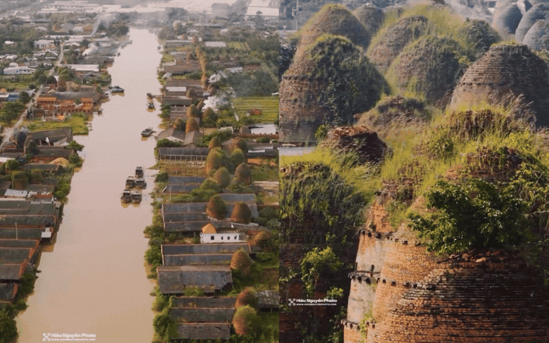 Kh&aacute;m ph&aacute; Vương quốc đỏ Vĩnh Long: Di sản hơn 100 năm từ d&ograve;ng Cổ Chi&ecirc;n - Ảnh 1.