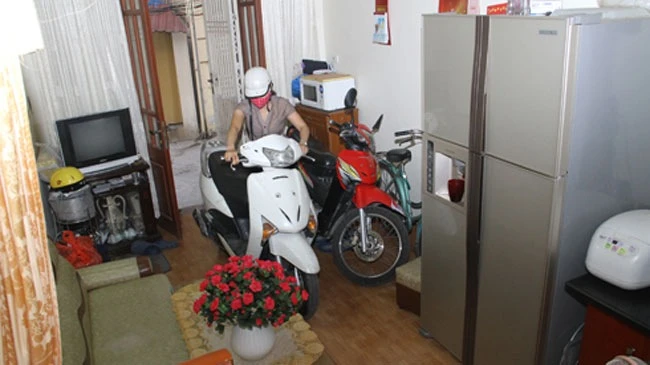 Cảnh b&aacute;o đặc biệt tới những ai vừa đổ xăng xe m&aacute;y xong - Ảnh 1.