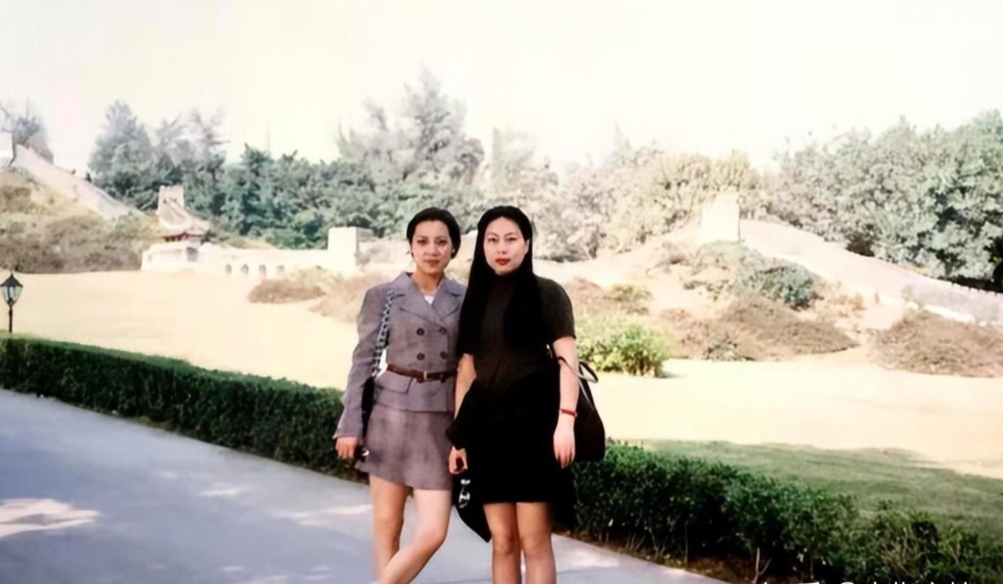 Hai chị em nghỉ hưu c&ugrave;ng thời điểm: Một người đi l&agrave;m lại, một người nghỉ hẳn - 10 năm sau, t&agrave;i ch&iacute;nh v&agrave; hạnh ph&uacute;c rẽ hai hướng - Ảnh 1.