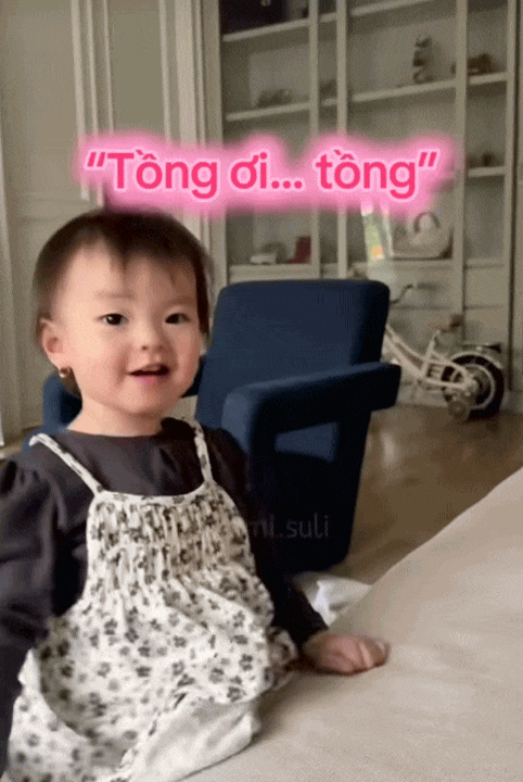 Ai đọ lại được với 2 c&ocirc;ng ch&uacute;a nh&agrave; "mom Dương": N&oacute;i c&ograve;n chưa s&otilde;i m&agrave; suốt ng&agrave;y bắt chước mẹ gọi ba l&agrave; "chồng y&ecirc;u ơi"  - Ảnh 5.