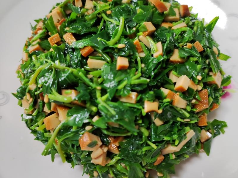 Món rau nhất định phải ăn trong tháng Ba giúp thúc đẩy tiêu hóa và dưỡng gan, bảo vệ mắt - Ảnh 10. Món rau nhất định phải ăn trong tháng Ba giúp thúc đẩy tiêu hóa và dưỡng gan, bảo vệ mắt - Ảnh 10.