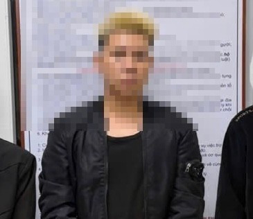 Đường dây mại dâm nam giá 5 triệu đồng/đêm, livestream cảnh nóng với khách - Ảnh 1.