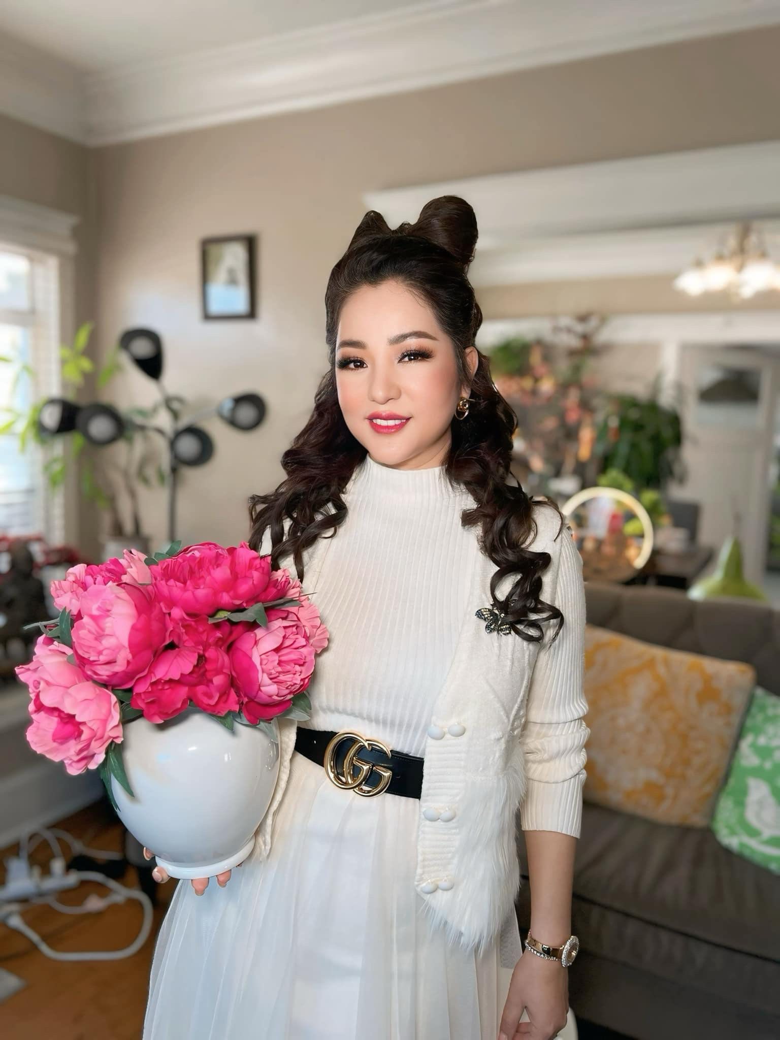 Mẹ đơn th&acirc;n l&agrave; nữ NSƯT nổi tiếng miền Nam một thời: U50 b&aacute;n tr&aacute;i c&acirc;y ở Mỹ, c&oacute; người y&ecirc;u b&iacute; mật - Ảnh 5.