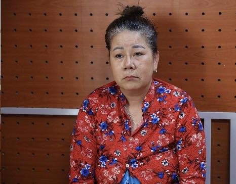 D&agrave;n cảnh cướp giật t&agrave;i sản du kh&aacute;ch tại Li&ecirc;n Hoa Bảo Th&aacute;p ở Cần Thơ - Ảnh 2.