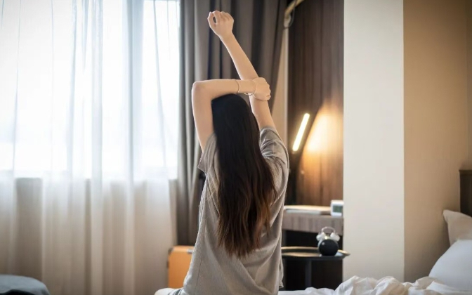 Thức dậy thấy mệt mỏi, sụt c&acirc;n kh&ocirc;ng r&otilde; l&yacute; do: Đừng mừng vội, c&oacute; thể ung thư phổi đang r&igrave;nh rập! - Ảnh 2.