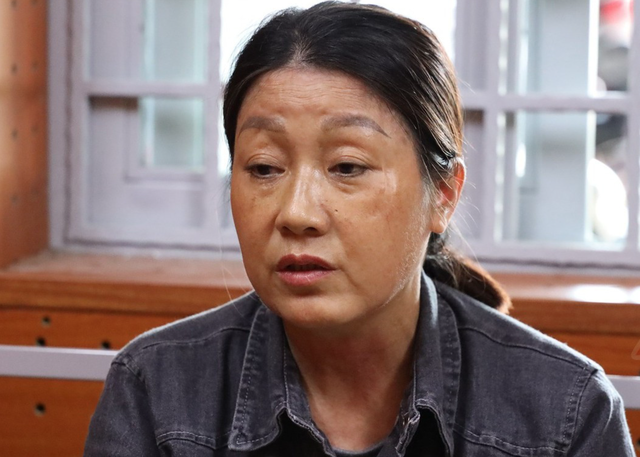 Danh tính “nữ quái” cầm đầu nhóm dàn cảnh cướp giật, hơn 20 người tham gia, hàng ngày có xe 29 chỗ đưa đi - Ảnh 1.