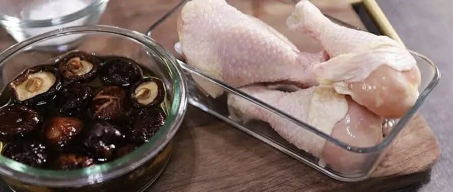 3 Công thức chế biến đùi gà ai ăn cũng phải thốt lên 3 Công thức chế biến đùi gà ai ăn cũng phải thốt lên