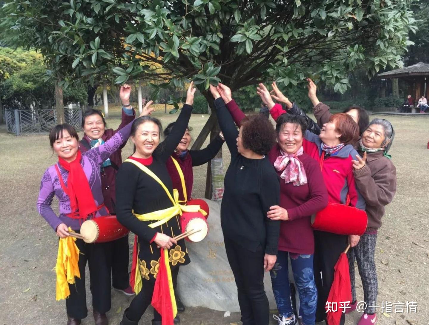 Vợ nghỉ hưu sớm với 7 triệu/th&aacute;ng, t&ocirc;i đ&ograve;i chia đ&ocirc;i chi ph&iacute; sinh hoạt: 5 năm sau, c&ocirc; ấy sống nh&agrave;n hơn t&ocirc;i - Ảnh 2.