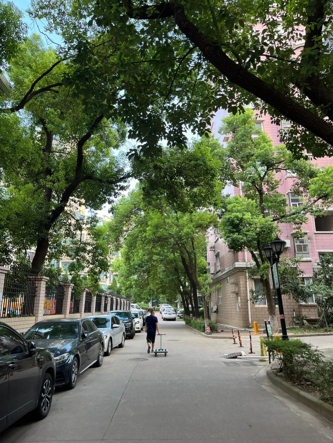 T&ocirc;i rời căn hộ c&oacute; thang m&aacute;y để về sống ở khu phố cũ: Sau 1 năm, t&ocirc;i chỉ tiếc đ&atilde; chuyển đi qu&aacute; muộn - Ảnh 5.