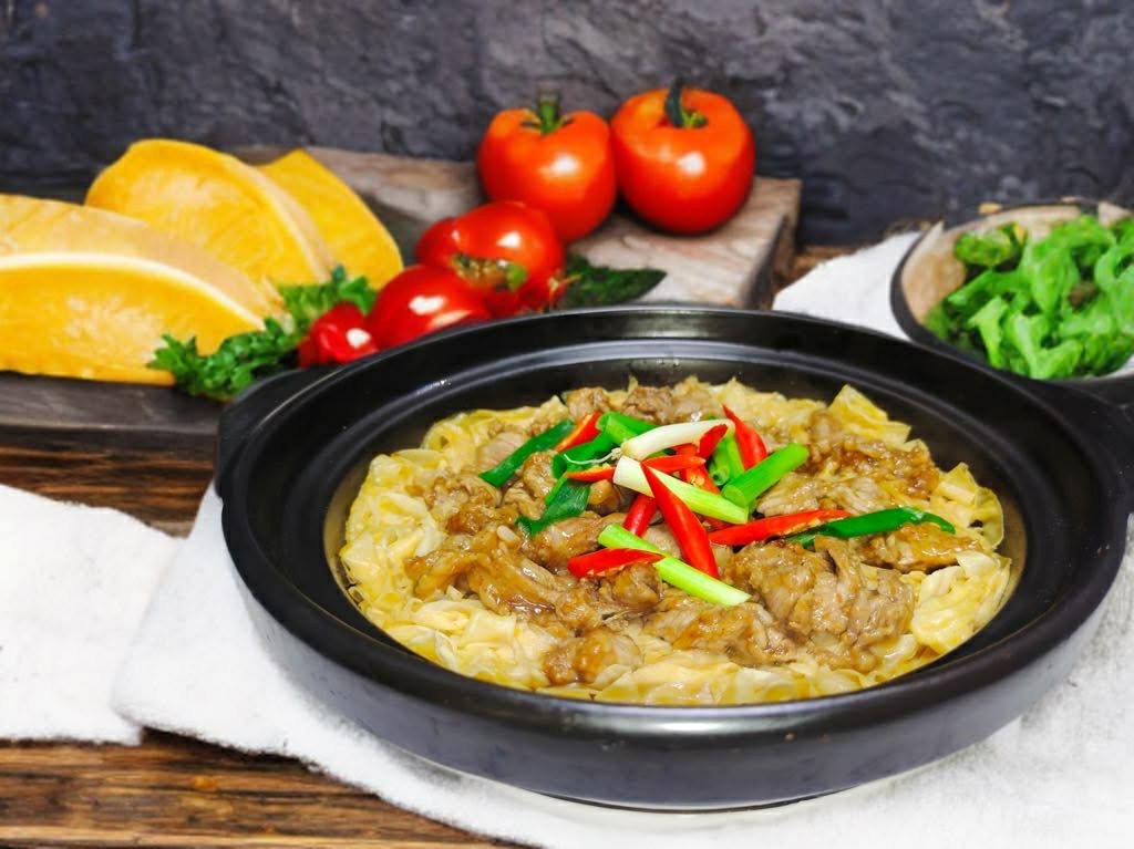 Ướp thịt b&ograve; rồi nấu nhỏ lửa với v&aacute;ng đậu - C&ocirc;ng thức m&oacute;n ăn đơn giản chỉ cần ngửi m&ugrave;i th&ocirc;i cũng đ&atilde; thấy ngon rồi - Ảnh 1.