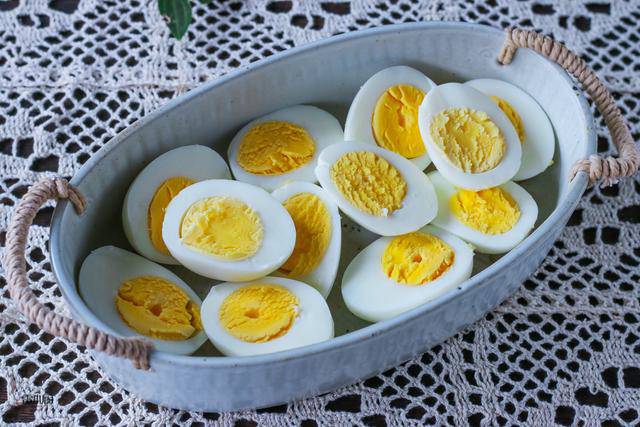 3 kiểu bữa s&aacute;ng c&oacute; thể ảnh hưởng đến n&atilde;o bộ trong 10 năm tới, trong khi khoai t&acirc;y lại c&oacute; nhiều lợi &iacute;ch &iacute;t ai ngờ - Ảnh 3.