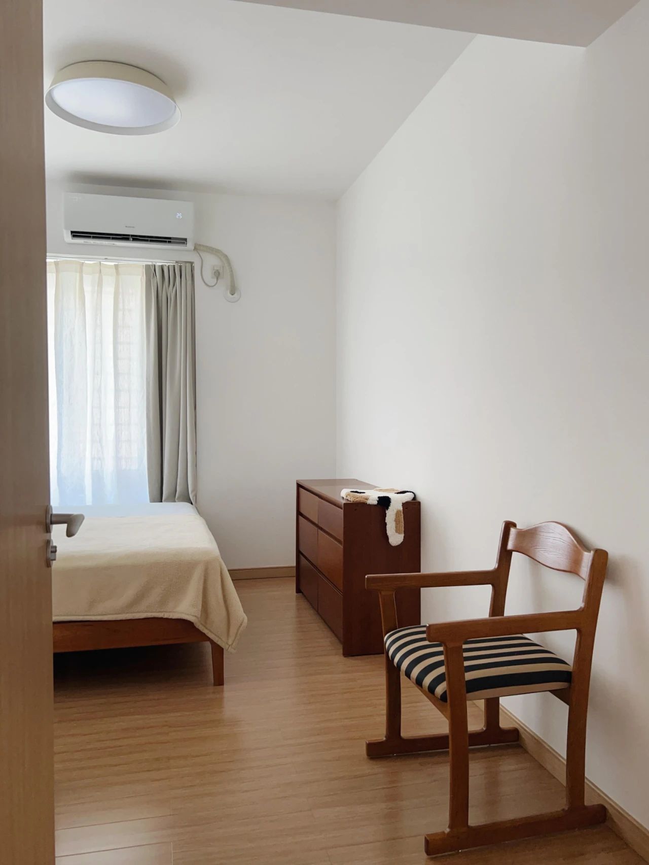 7 thiết kế phòng ngủ tưởng hợp lý nhưng ở lâu mới thấy không khác gì