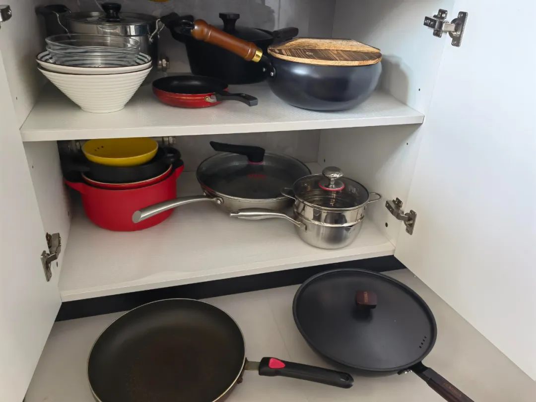 Nh&igrave;n bếp nh&agrave; h&agrave;ng x&oacute;m, t&ocirc;i mới nhận ra: M&igrave;nh đ&atilde; sắp xếp sai suốt bao năm - khoảng c&aacute;ch thật sự qu&aacute; lớn - Ảnh 5.