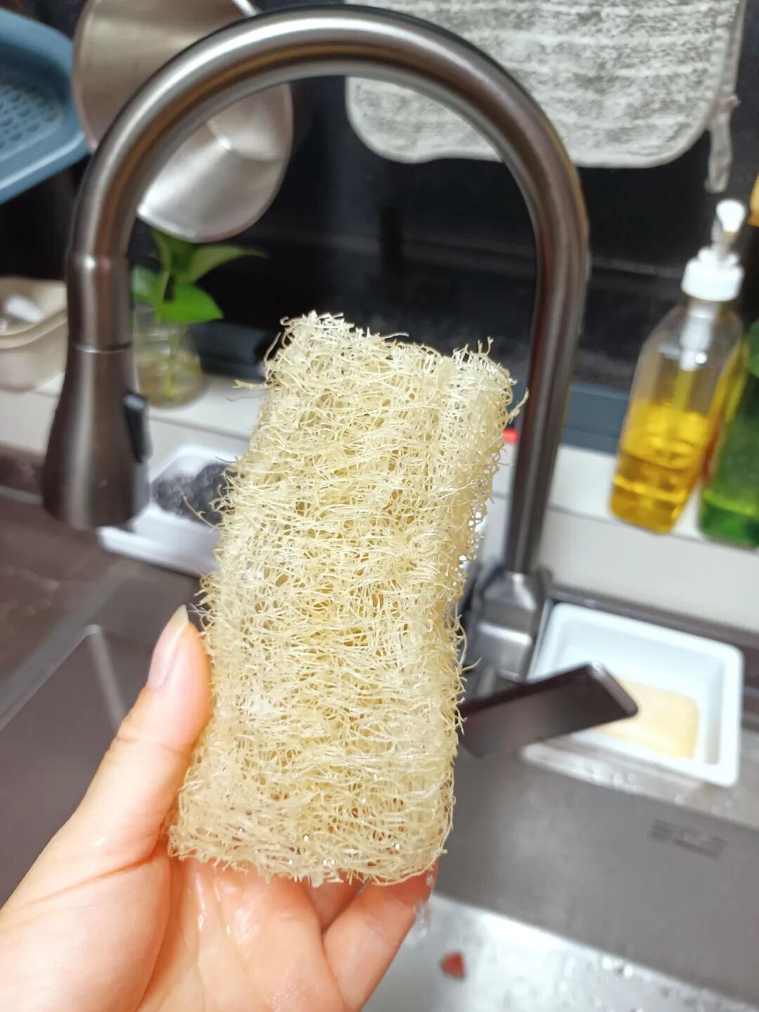 Tưởng l&agrave; keo kiệt, nhưng 10 th&oacute;i quen của d&igrave; 60 tuổi lại gi&uacute;p b&agrave; kh&ocirc;ng bao giờ &aacute;p lực tiền bạc - Ảnh 2.