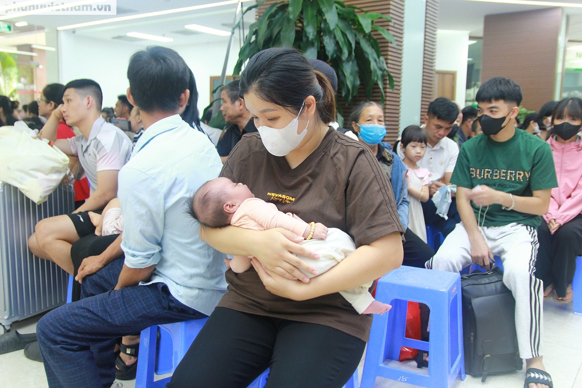 3 nh&oacute;m phụ nữ sinh con thứ hai được đề xuất hỗ trợ 2 triệu đồng - Ảnh 2.