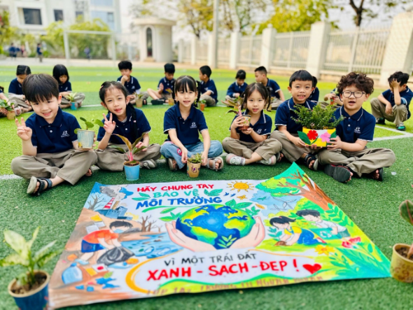 Ng&ocirc;i trường Tiểu học v&agrave; h&agrave;nh tr&igrave;nh biến r&aacute;c thải th&agrave;nh m&oacute;n qu&agrave; xanh cho cộng đồng- Ảnh 7.