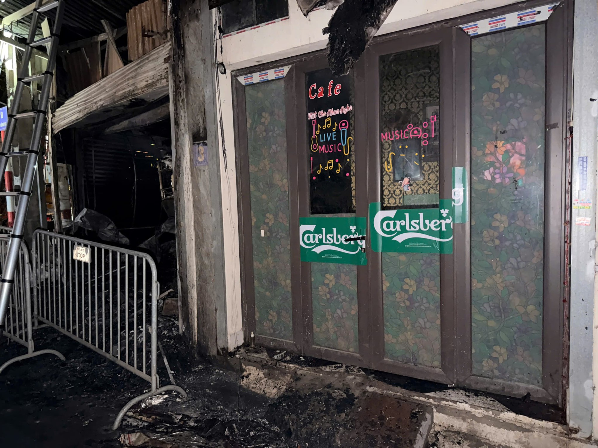 Ch&aacute;y nh&agrave; d&acirc;n tr&ecirc;n phố Định C&ocirc;ng Hạ (H&agrave; Nội) - Ảnh 3.