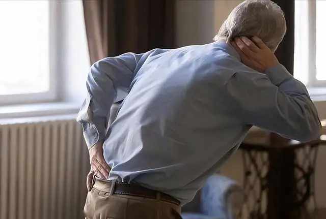 Muốn tránh nằm liệt giường khi về già - hãy làm tốt 4 điều này ngay từ hôm nay - Ảnh 3.