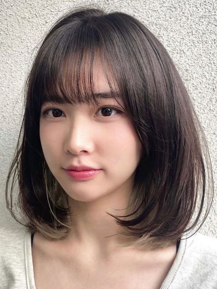 T&oacute;c bob layer đang trở lại: 15 kiểu hack tuổi cho phụ nữ 30+ muốn trẻ hơn m&agrave; kh&ocirc;ng cần &ldquo;cưa sừng&rdquo; - Ảnh 18.