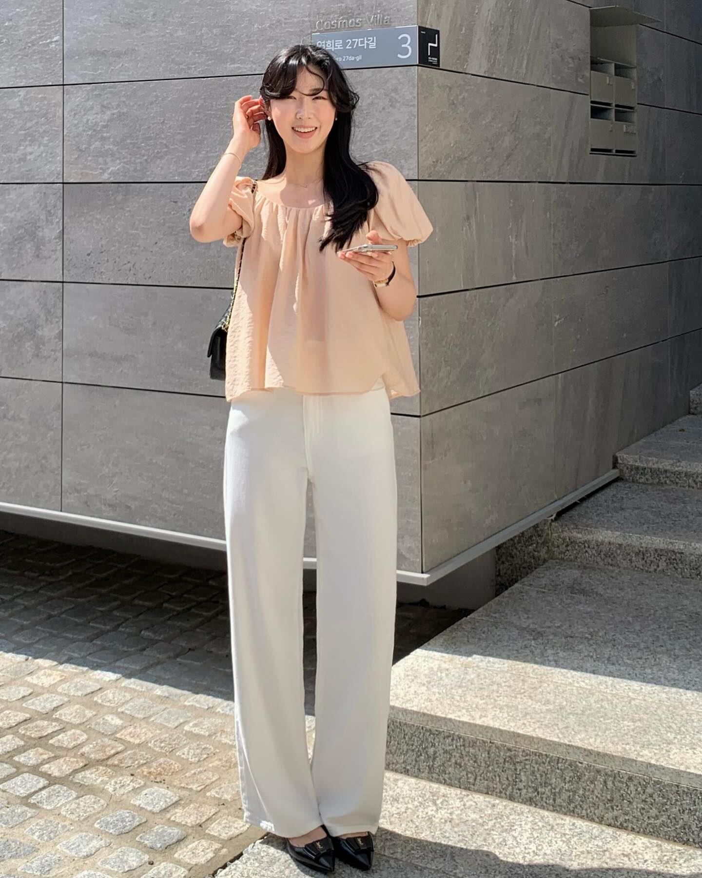 Tủ đồ mùa hè tối giản cần có gì: 5 Item Chị em không thể bỏ qua 2026 - Ảnh 5. Tủ đồ mùa hè tối giản cần có gì: 5 Item Chị em không thể bỏ qua 2026 - Ảnh 5.