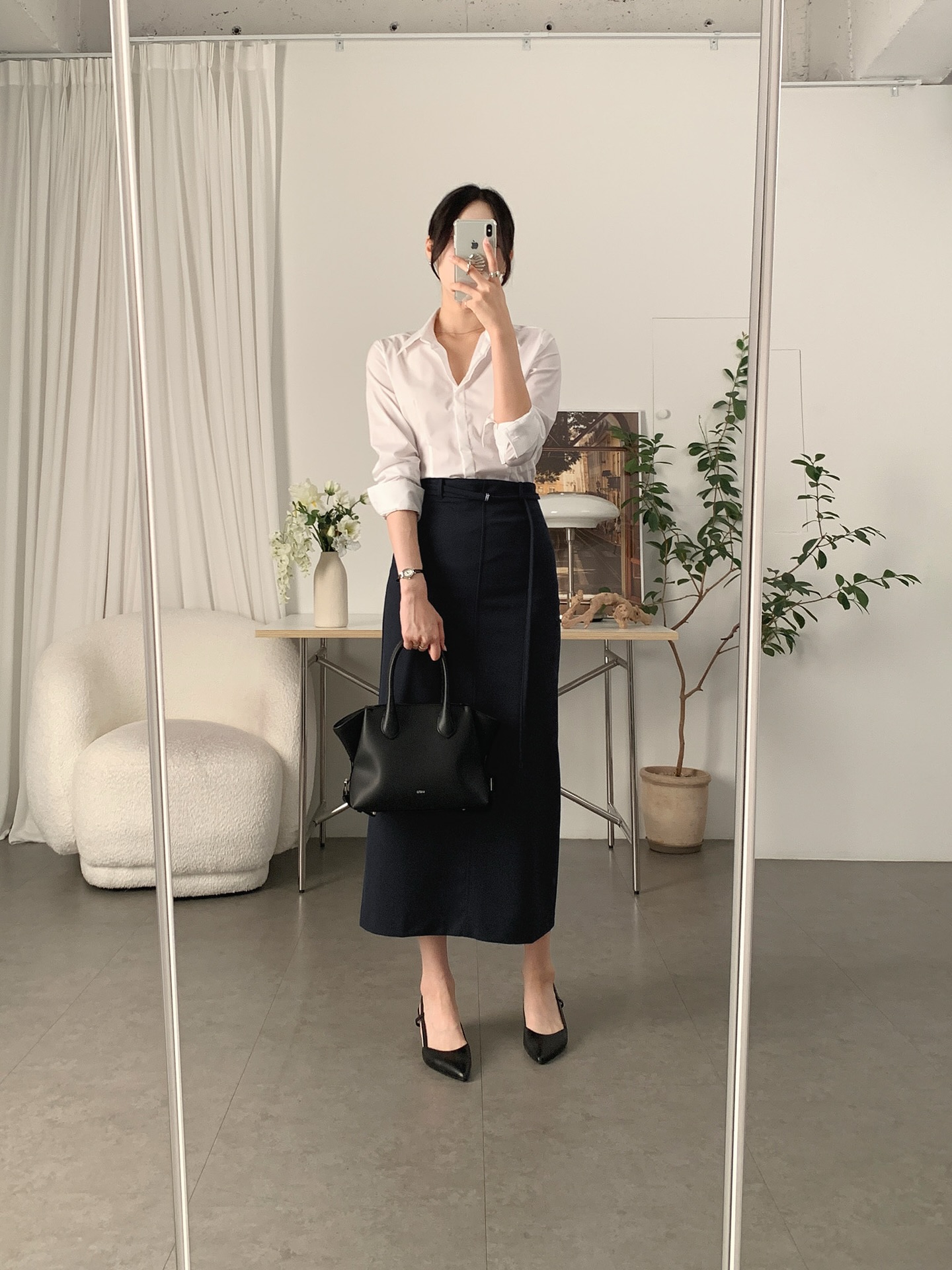 Tủ đồ mùa hè tối giản cần có gì: 5 Item Chị em không thể bỏ qua 2026 - Ảnh 9. Tủ đồ mùa hè tối giản cần có gì: 5 Item Chị em không thể bỏ qua 2026 - Ảnh 9.