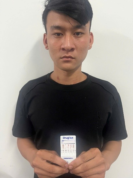 Tạm giữ hình sự Lê Tường Vy sinh năm 2004 - Ảnh 1.