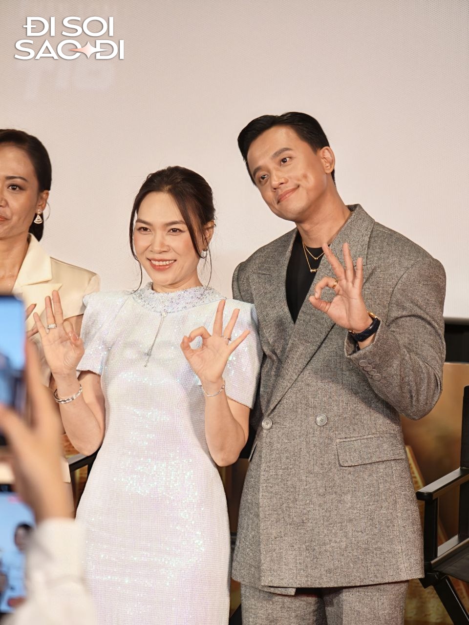 Cách xưng hô của Mỹ Tâm và Mai Tài Phến gây xôn xao tại buổi họp báo phim 2026 - Ảnh 2. Cách xưng hô của Mỹ Tâm và Mai Tài Phến gây xôn xao tại buổi họp báo phim 2026 - Ảnh 2.