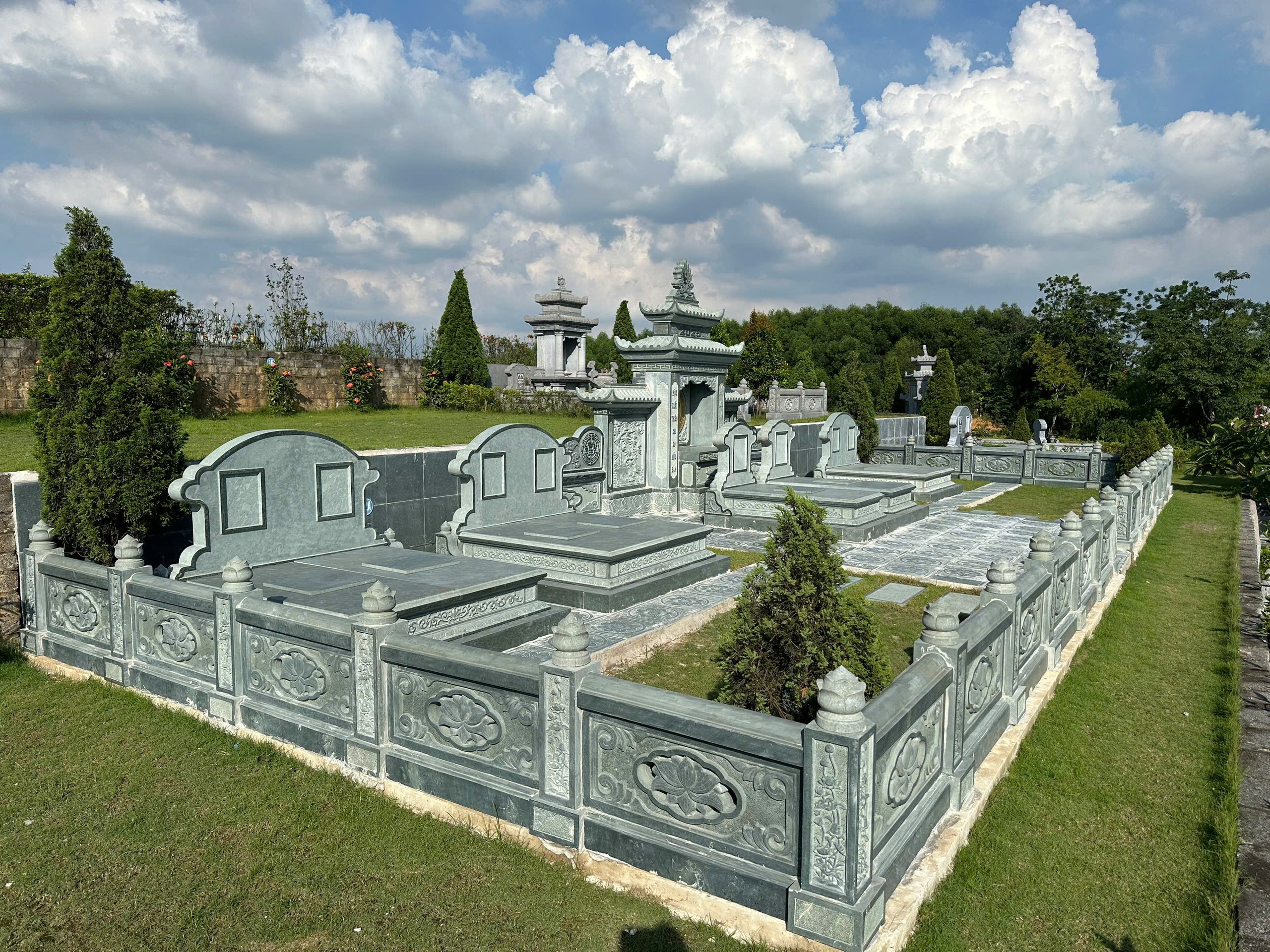 Đất mộ kh&ocirc;ng phải cứ gi&aacute; cao l&agrave; tốt: 4 điều người trong nghề khuy&ecirc;n n&ecirc;n kiểm tra ngay từ lần đầu- Ảnh 9.