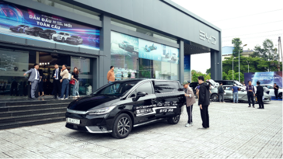 Loạt sự kiện tại BYD Bitcar Long Bi&ecirc;n: Trải nghiệm thực tế, th&uacute;c đẩy chuyển đổi xanh - Ảnh 1.